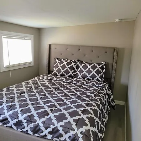 Sweet Home, King Bed, Backyard And Parking Buffalo Exterior photo