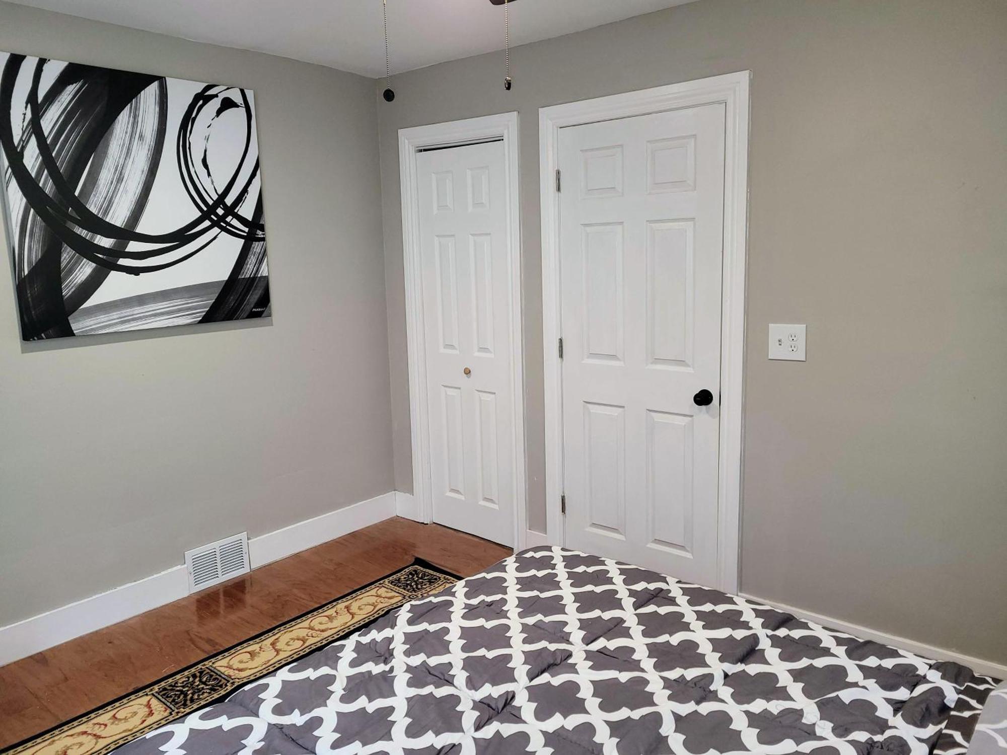 Holiday home Sweet Home, King Bed, Backyard And Parking Buffalo